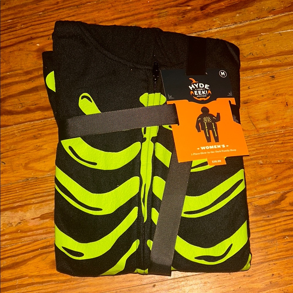 Hyde & Eek! Women's Skeleton Pajama Hooded Onesie Size M